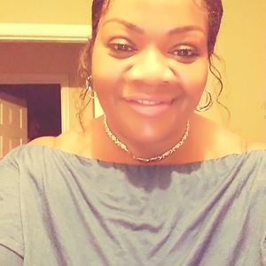 Meet your Posher, Serina